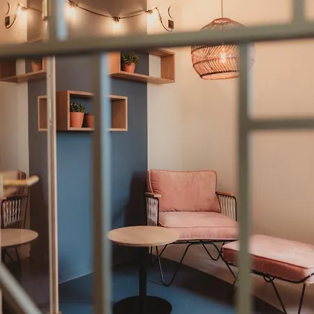 Les Doms D'alfred - Akwadom Apartamento *